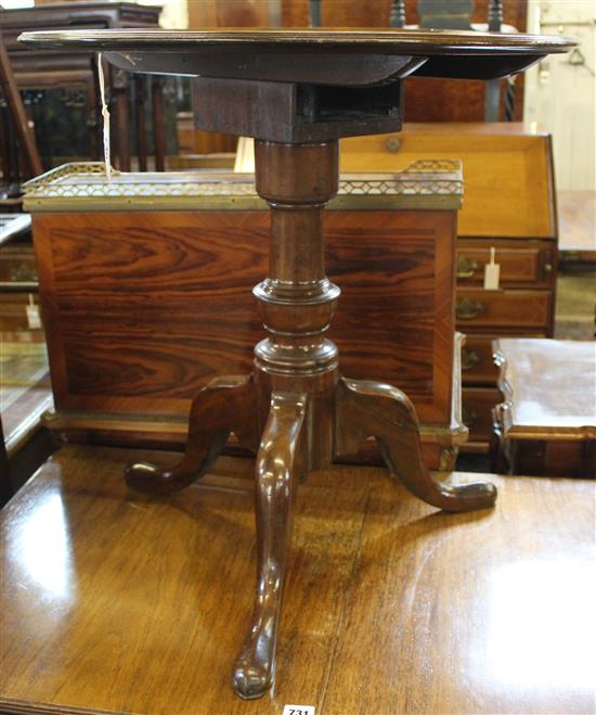 A George II mahogany circular tilt-top occasional table, W.2ft 1in.